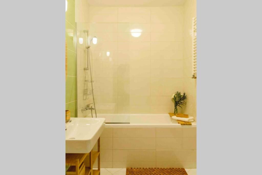 Vivando - Beautiful Studio B + Parking بوخارست المظهر الخارجي الصورة